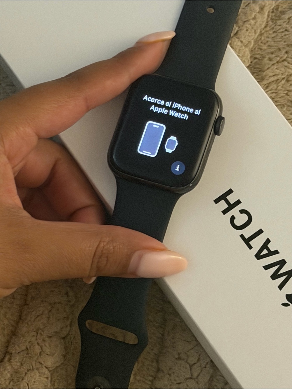 Apple Watch SE 44mm Space Gray Aluminum - Midnight Sport Band + Extras